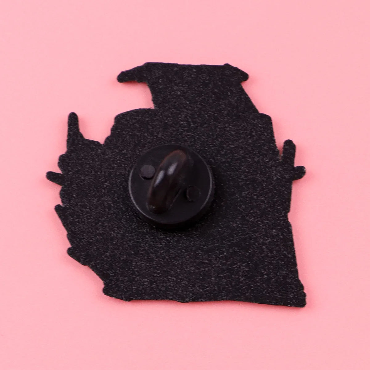 Jinx Enamel Brooch – Arcane-Inspired Heart Lapel Pin